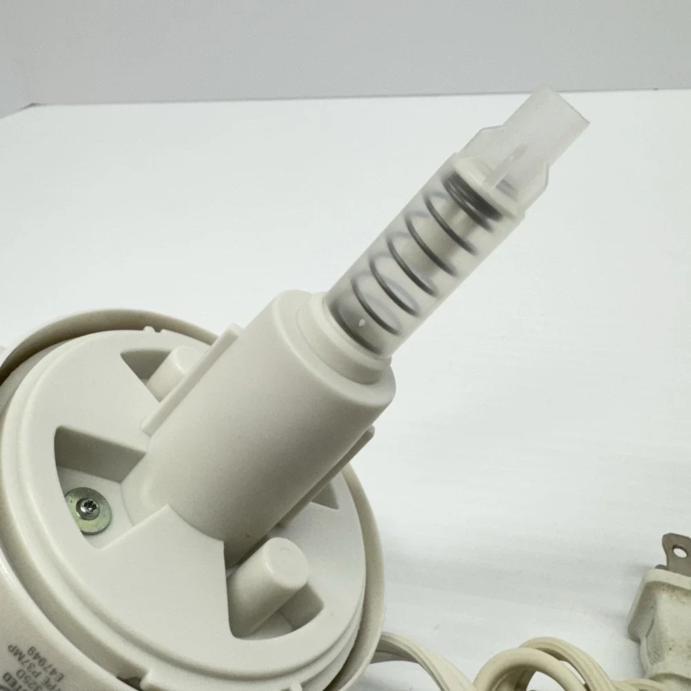 New CONAIR TRUE GLOW Heated Lotion Dispenser Warmer HLD23TGR No Box Unused